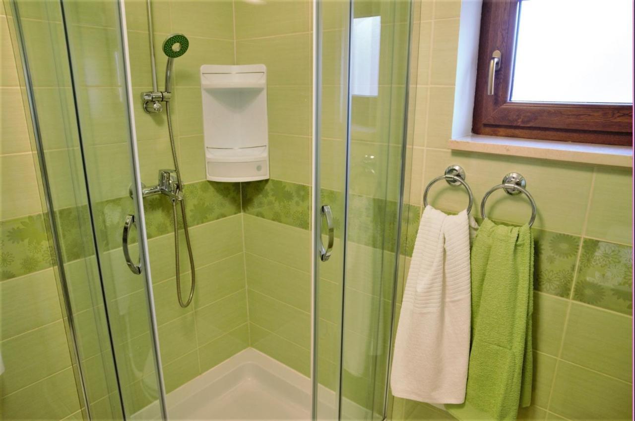 Amaryllis Residence, Apartment Diana & Deluxe Rooms With Shared Kitchen Вели-Лошинь Экстерьер фото