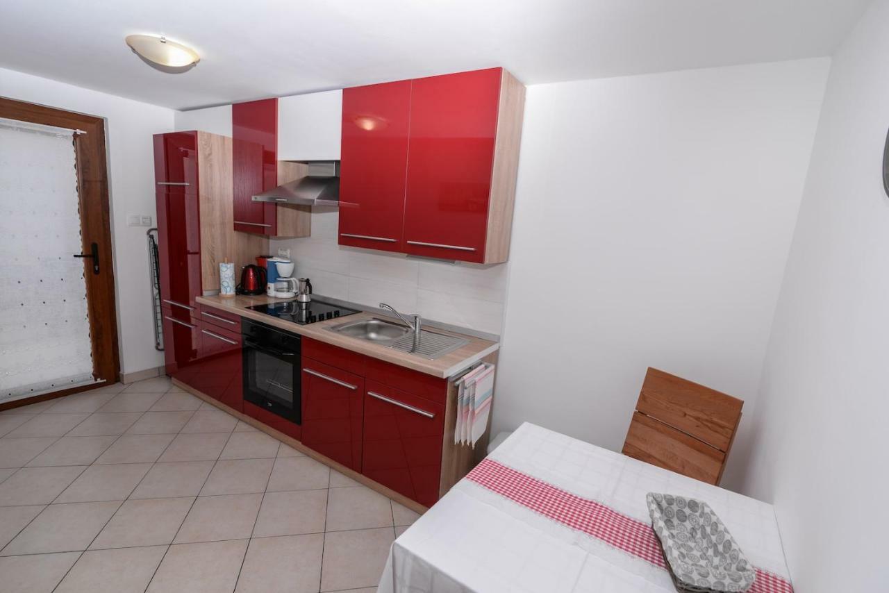 Amaryllis Residence, Apartment Diana & Deluxe Rooms With Shared Kitchen Вели-Лошинь Экстерьер фото
